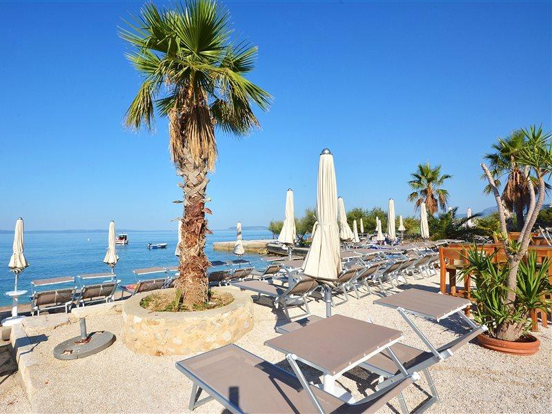 Hotel Jona Подстрана Екстериор снимка