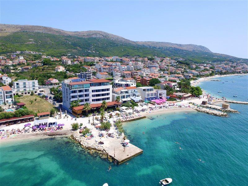 Hotel Jona Подстрана Екстериор снимка