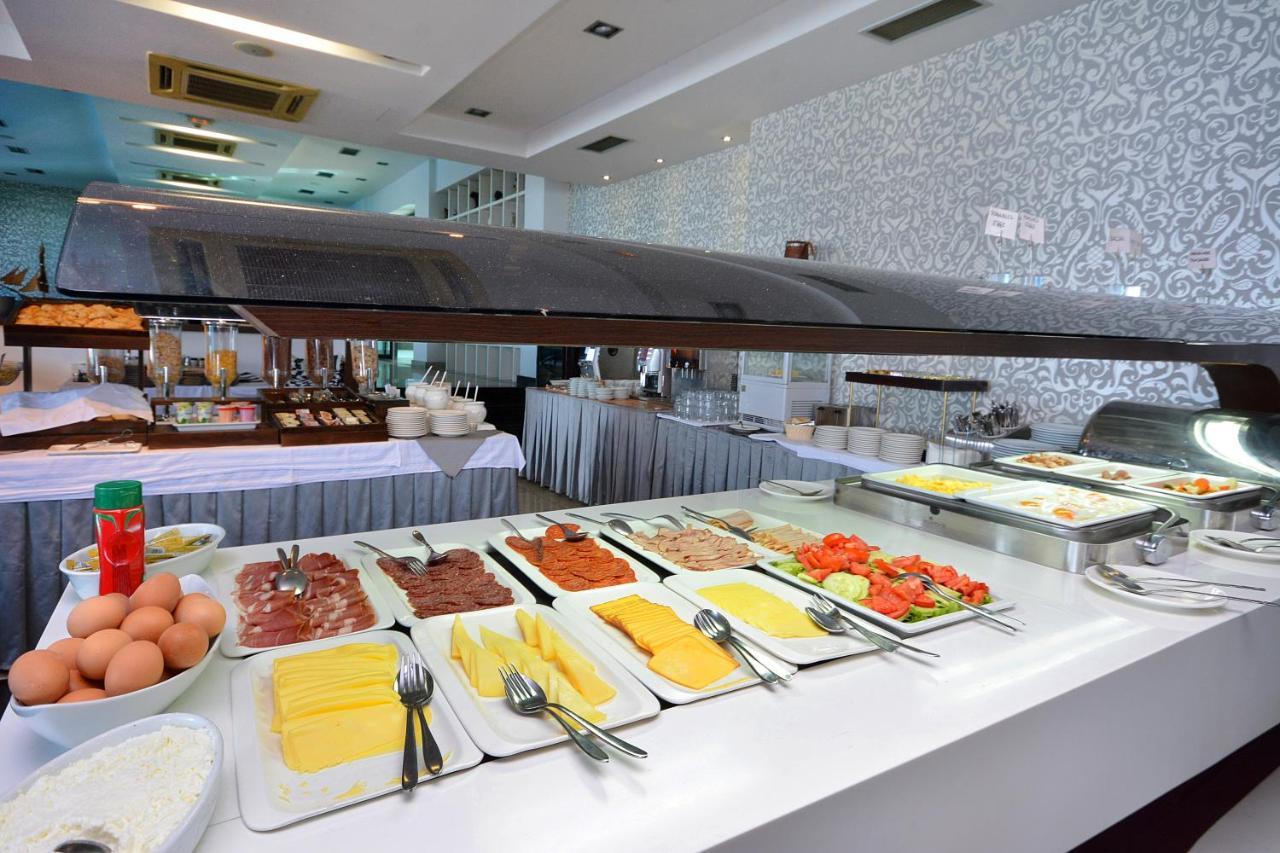 Hotel Jona Подстрана Екстериор снимка