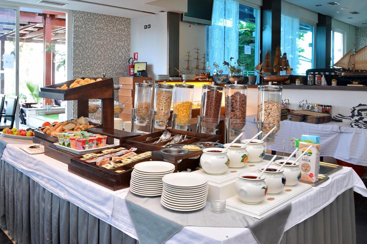 Hotel Jona Подстрана Екстериор снимка
